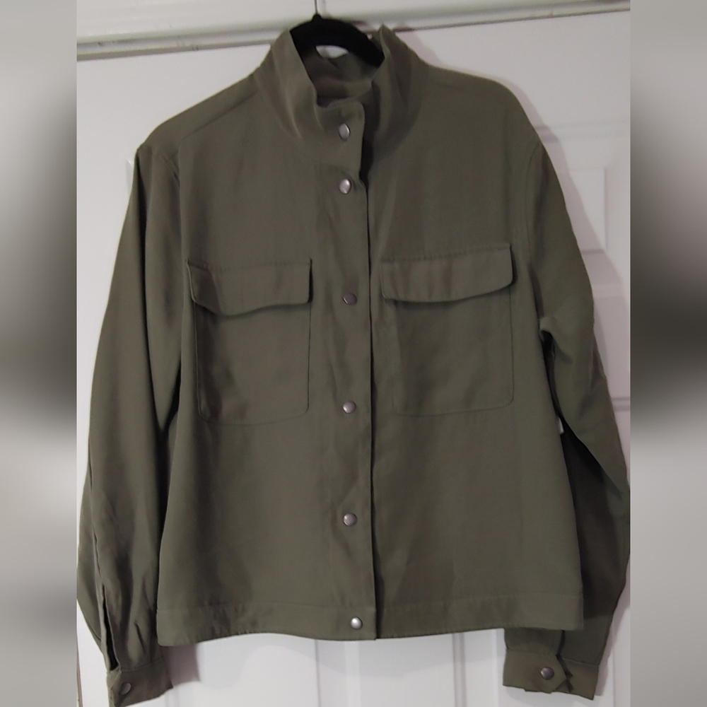 Old Navy brand jacket. Size Large. New